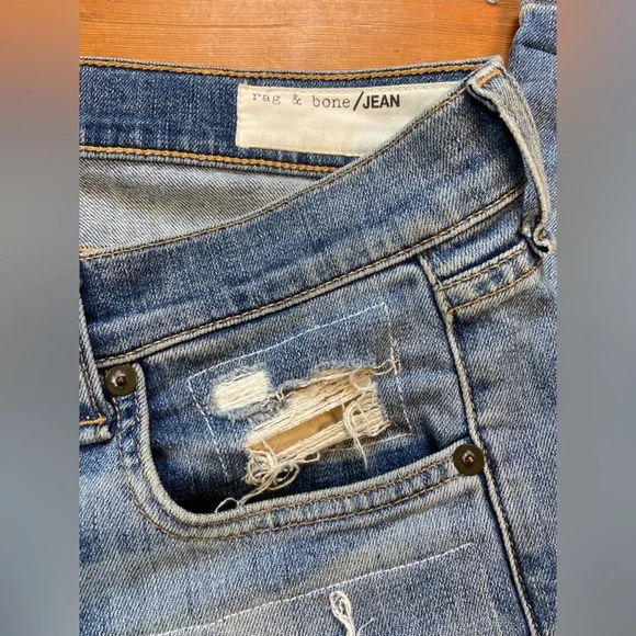 Rag & Bone Dre Distressed Boyfriend Jeans – Low‑Rise Light Wash Denim - Sz 27 - Picture 12 of 17